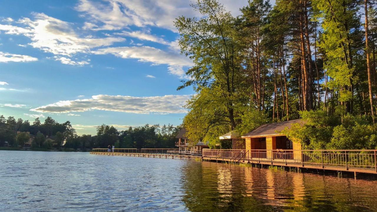 Заміський Комплекс "Пуща Лісна" Hotel Moschun Exterior photo