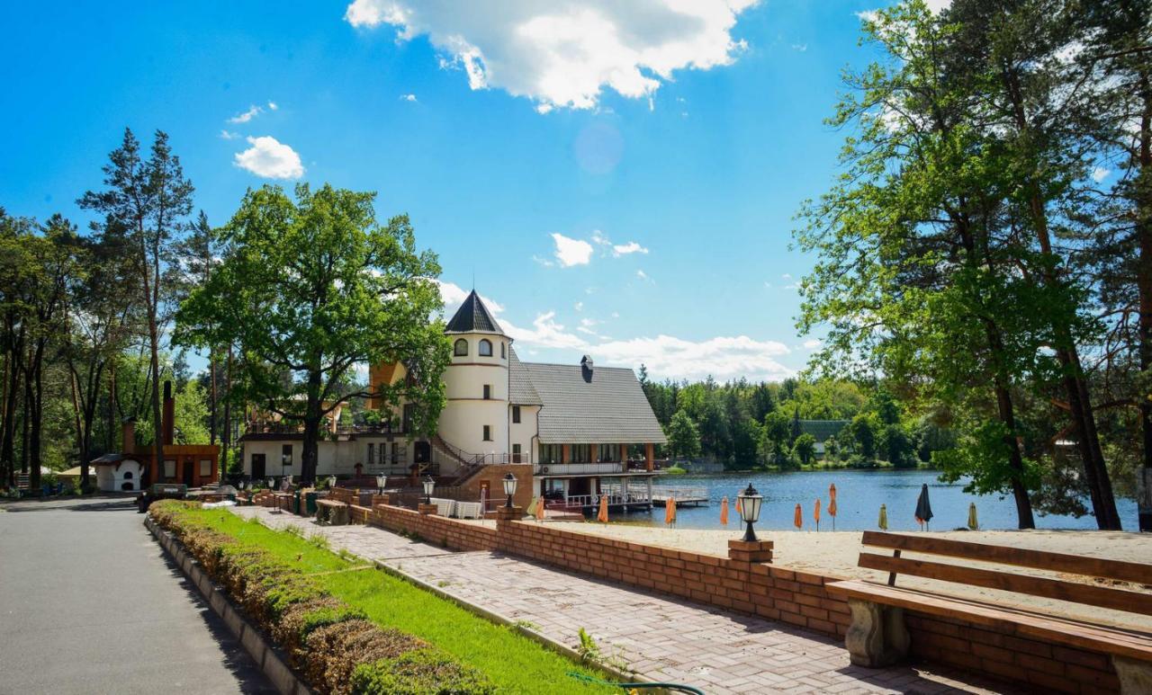 Заміський Комплекс "Пуща Лісна" Hotel Moschun Exterior photo